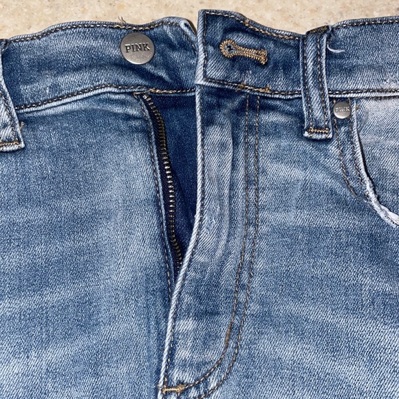 Distressed fringed jean shorts by pink. Light blue - Picture 2 of 5